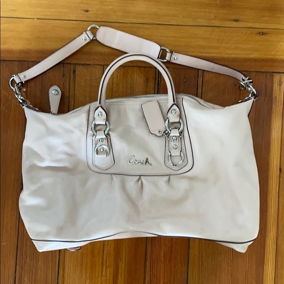 Coach Handbag - Picture 2 of 7